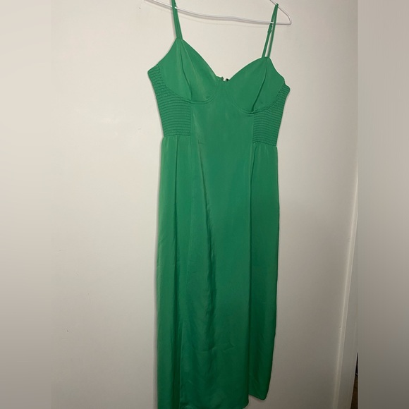 Dynamite green dress - Picture 2 of 5